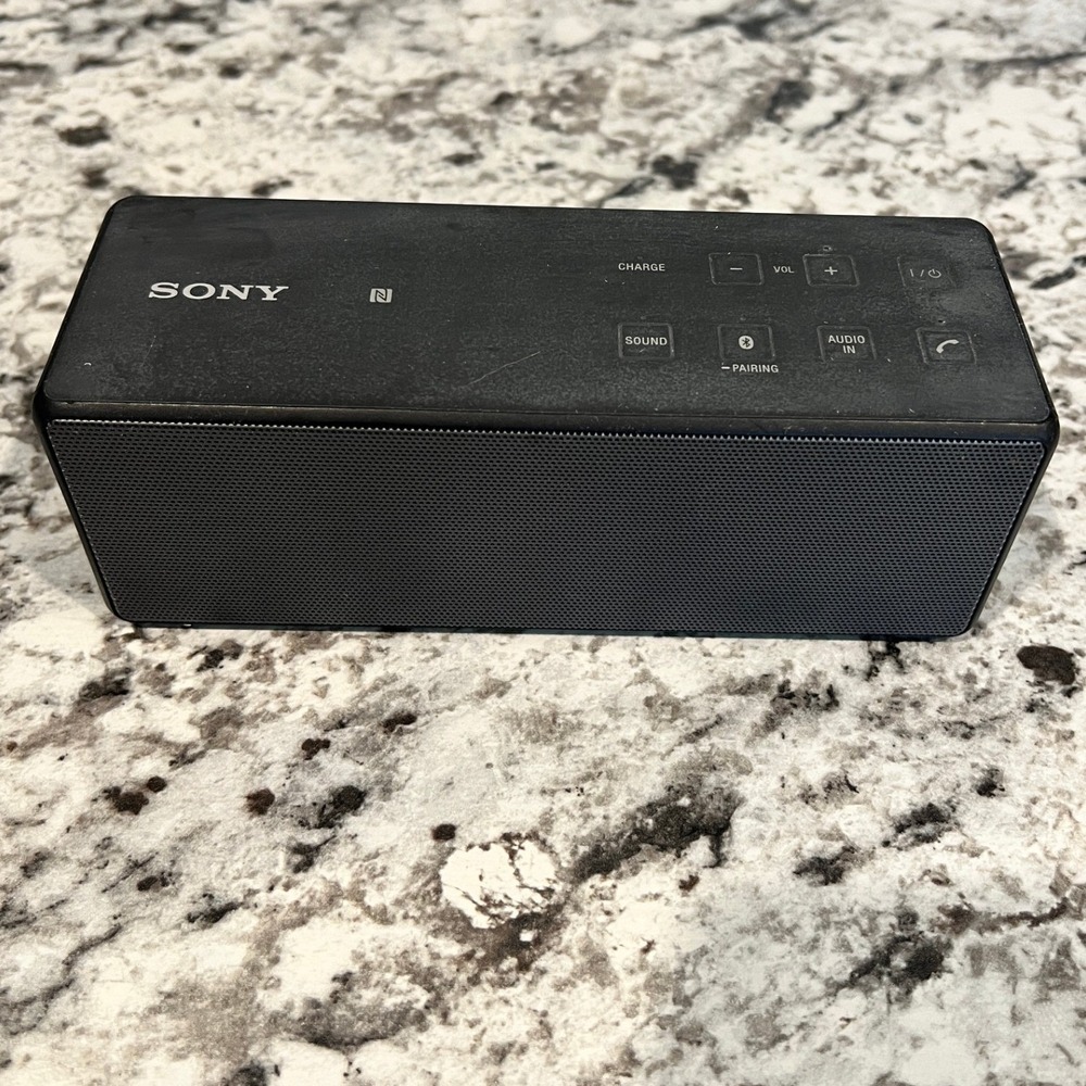 Sony SRS-X3 Portable Bluetooth‎ Speaker Wireless Personal Audio System Black